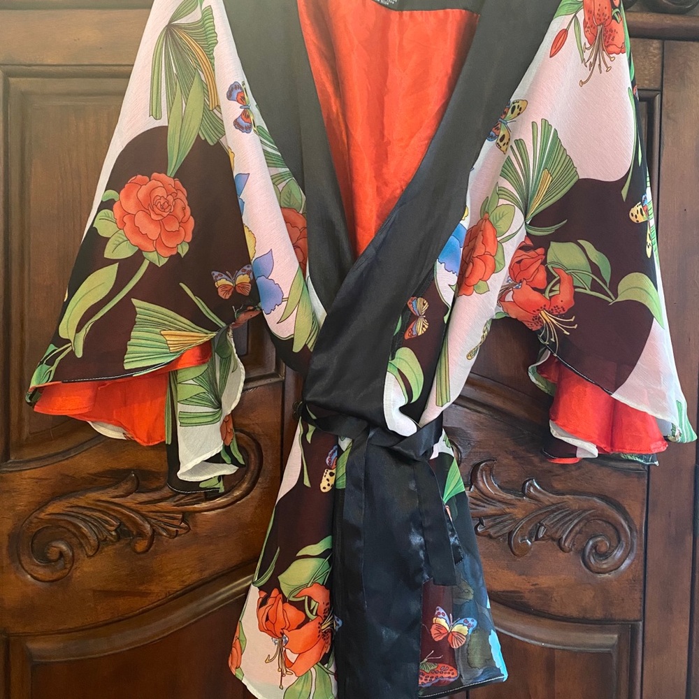 SiLky Kimono Wrap Top